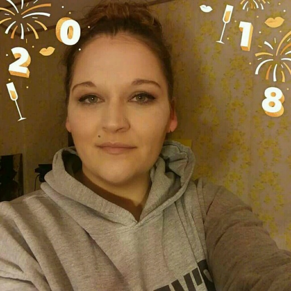 Meet your Posher, Brandie - Picture 1 of 1